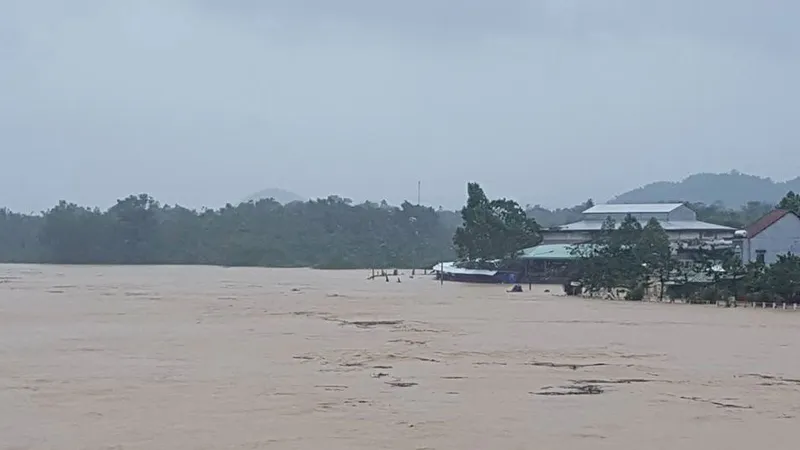 Quảng Nam khẩn trương di dời, sơ tán dân đến nơi an toàn trước 22 giờ ngày 5-11 
