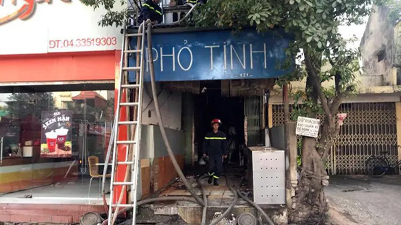 Hà Nội: Cháy cửa hàng phở lúc sáng sớm