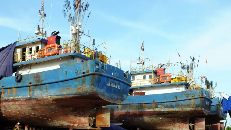 Rối rắm thủ tục đóng tàu theo Nghị định 67
