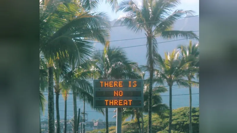  Nhân viên bấm nhầm nút báo động tấn công tên lửa, người dân Hawaii hoảng loạn