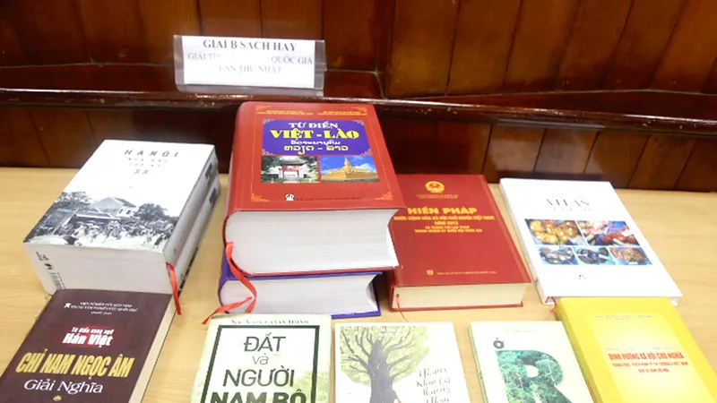 Sách hay, sách đẹp phải tiếp cận người đọc
