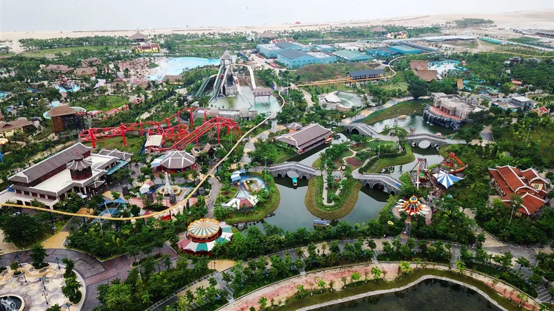 Giải trí trên núi, quậy tung với nước, về Hạ Long là có cả mùa hè