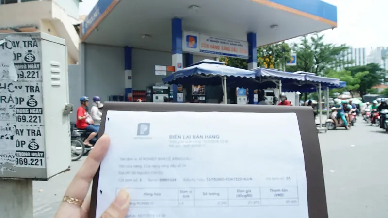 In hóa đơn bán lẻ xăng dầu: Bao giờ thực hiện?