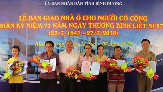 Tạm ứng hơn 4 tỷ đồng xây nhà cho các đối tượng chính sách