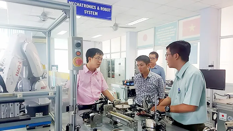 Chuẩn bị gì trước cuộc cách mạng công nghiệp 4.0? - Công nghiệp 4.0 làm thay đổi căn bản xã hội