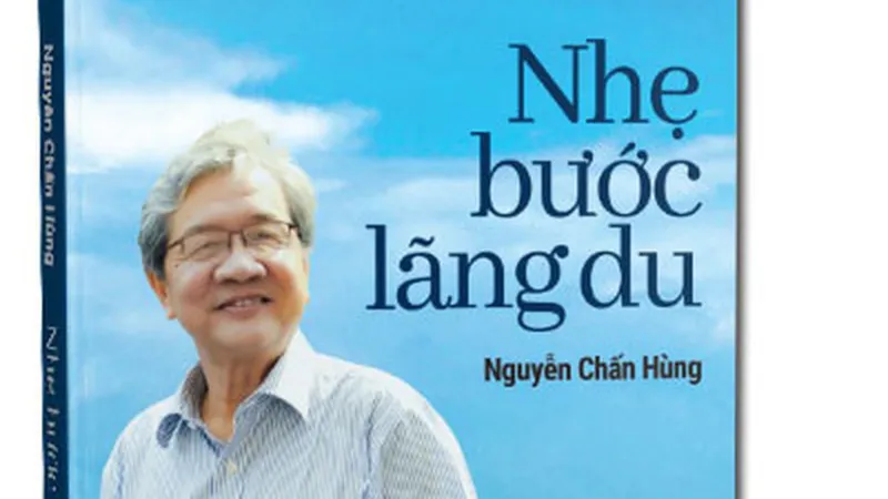 Tái bản tập du ký Nhẹ bước lãng du