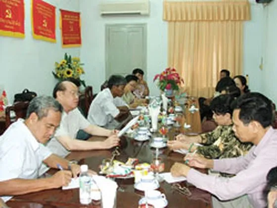 Mời đảng viên có kiến thức chuyên sâu kiểm tra, giám sát