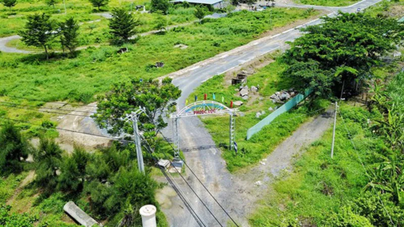 Điều chỉnh giá đất dự án xây dựng đường dẫn vào đồn và Trạm Biên phòng Cần Thạnh