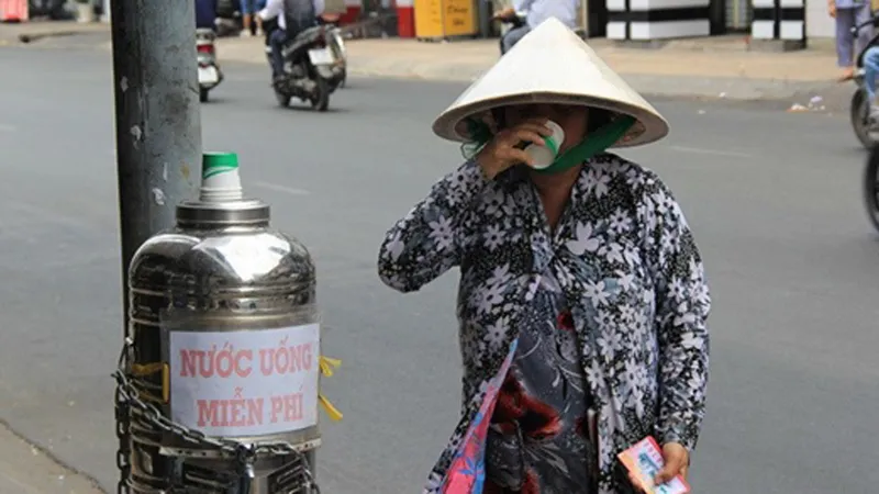 Lạm dụng lòng từ tâm