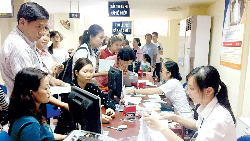 Luân chuyển công chức giải quyết hồ sơ trễ hạn nhiều lần
