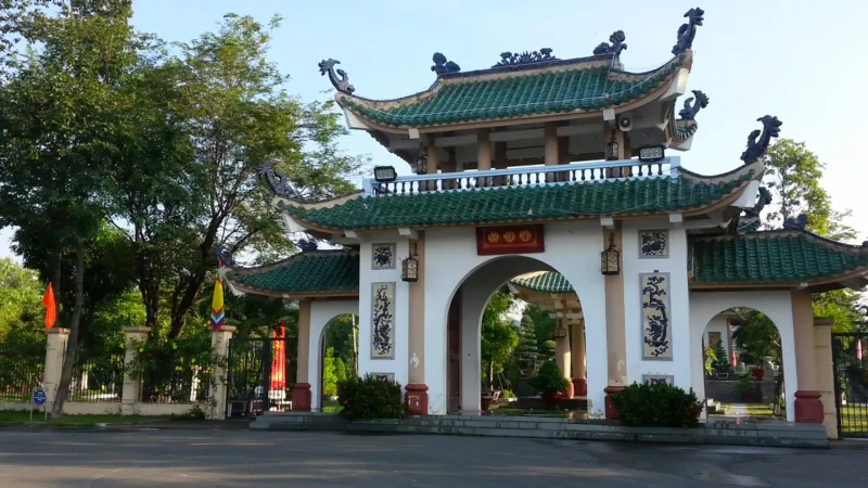 Ngỡ ngàng với Văn miếu Trấn biên