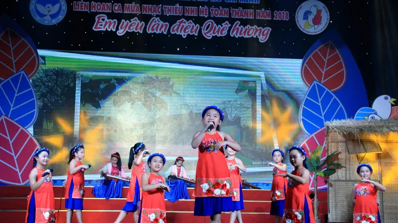 Đội viên Nhà Thiếu nhi quận 3 tham gia liên hoan “Em yêu làn điệu dân ca”