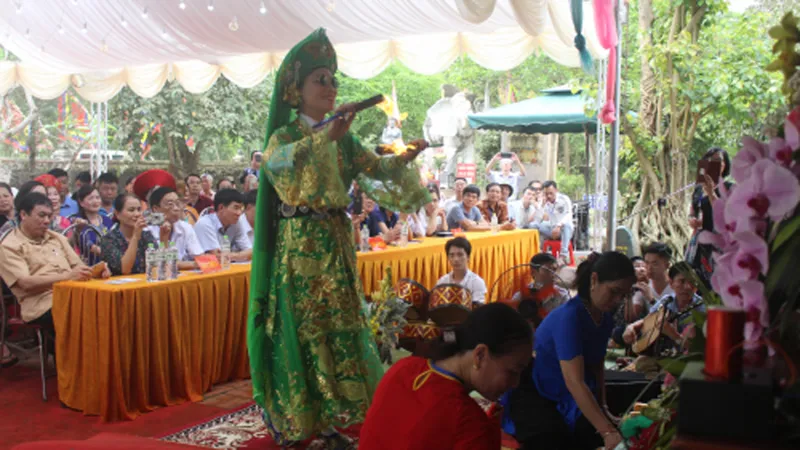 Liên hoan Thực hành Tín ngưỡng thờ Mẫu Tam phủ của người Việt