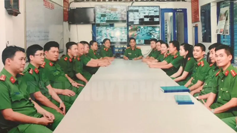 Xây dựng đội ngũ cán bộ trong sạch, vững mạnh