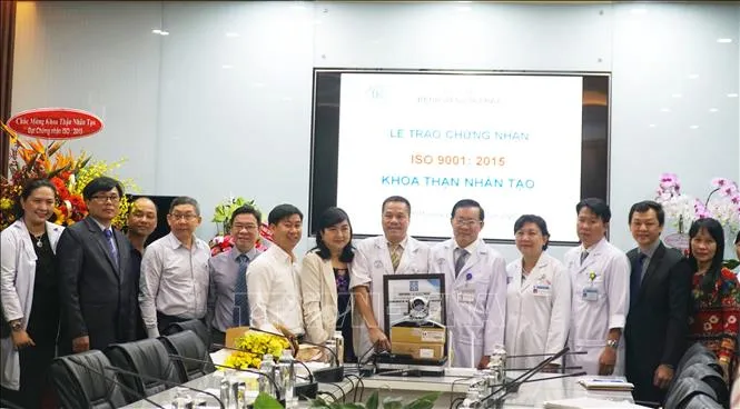 Khoa Thận nhân tạo Bệnh viện Chợ Rẫy đạt ISO 9001:2015