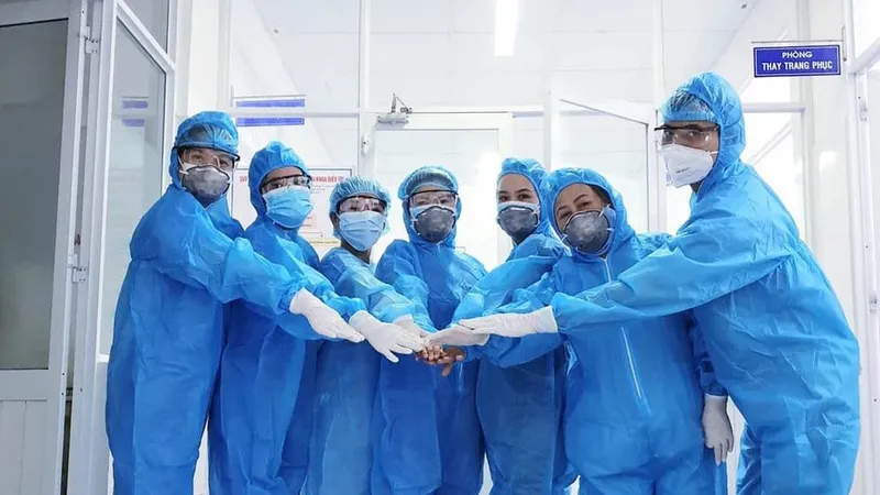 24/24 giờ ở tâm dịch - Bài 1: Trận chiến cam go