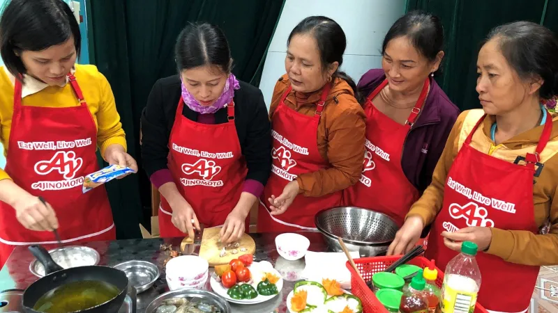Giữ lửa hạnh phúc qua bữa cơm gia đình