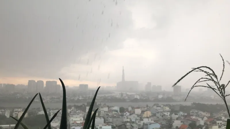 Từ ngày 22 đến ngày 28-5, Bắc bộ và Trung bộ nắng nóng, Tây Nguyên và Nam bộ mưa dông