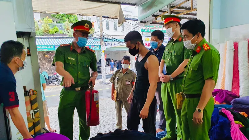 Nhà ở kết hợp kinh doanh phải có lối thoát nạn