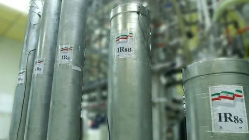Iran xoay trục