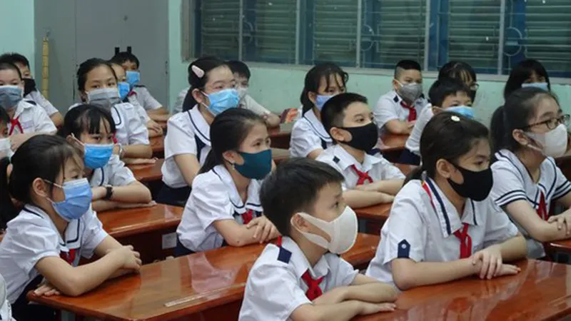 Học sinh từ TPHCM về quê tránh dịch được nhập học