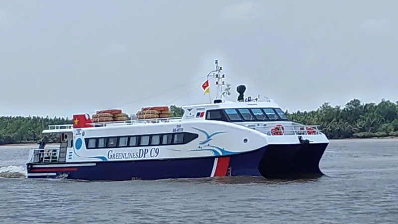Khởi động sản phẩm đường thủy đầu tiên phục hồi du lịch TPHCM