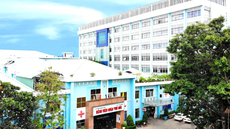Ông Nguyễn Minh Quân, Giám đốc Bệnh viện TP Thủ Đức vừa bị khởi tố bắt tạm giam do sai phạm trong đấu thầu trang thiết bị y tế