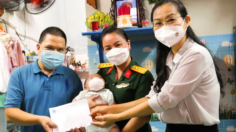Nối dài vòng tay yêu thương