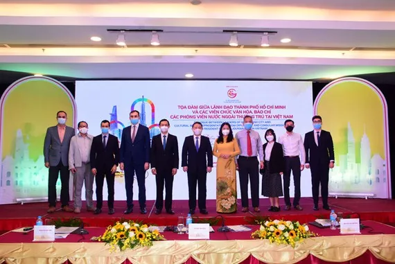 Khách sạn Rex Sài Gòn đón các hãng thông tấn nước ngoài đến TPHCM 