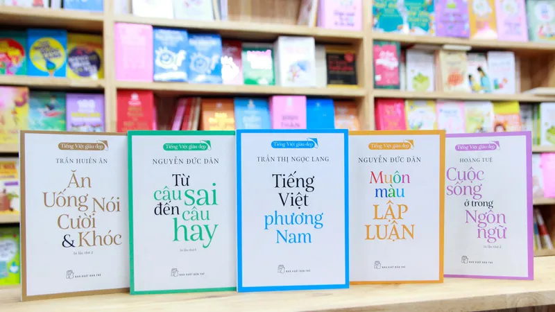 Một số ấn phẩm trong tủ sách “Tiếng Việt giàu đẹp” do những giáo sư đầu ngành ngôn ngữ học thực hiện