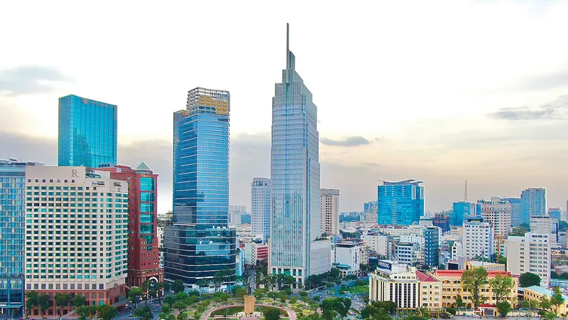 Một góc TPHCM hôm nay. Ảnh: DŨNG PHƯƠNG