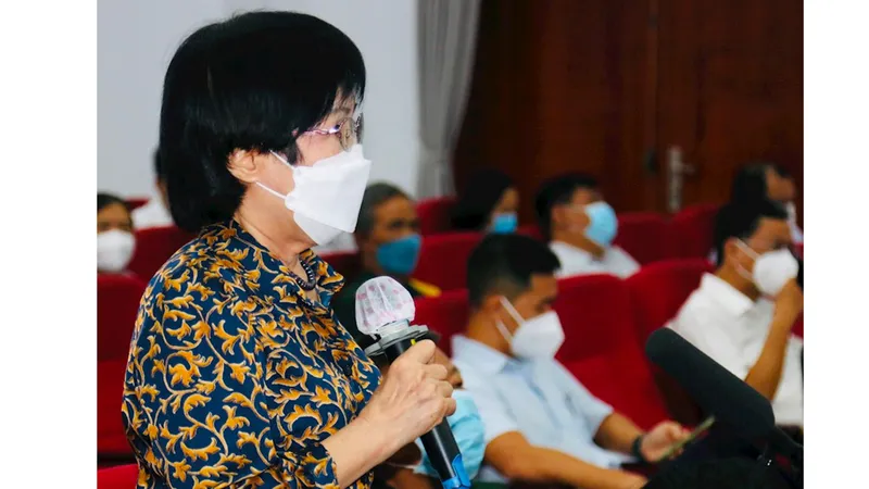 HĐND TPHCM tiếp xúc cử tri theo ngành, giới
