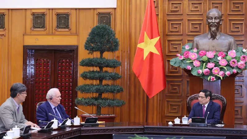 Thủ tướng Phạm Minh Chính tiếp ông Thomas Vallely, Giám đốc Chương trình Việt Nam tại Đại học Havard. Ảnh: TTXVN