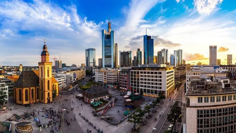 Hỗ trợ người lao động 