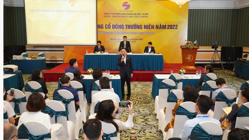SHS tổ chức ĐHĐCĐ thường niên năm 2022: Ông Đỗ Quang Hiển từ nhiệm Chủ tịch HĐQT SHS, tuân thủ quy định Luật các TCTD