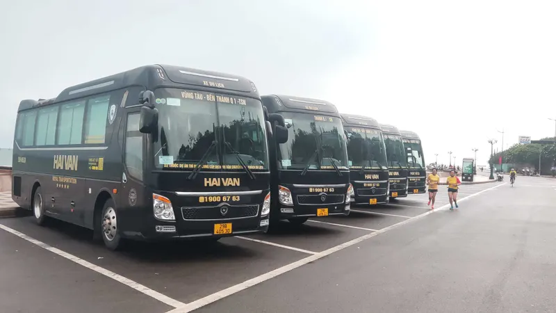 Bãi đậu xe công cộng trên đường Hạ Long, TP Vũng Tàu biến thành bãi đậu xe doanh nghiệp