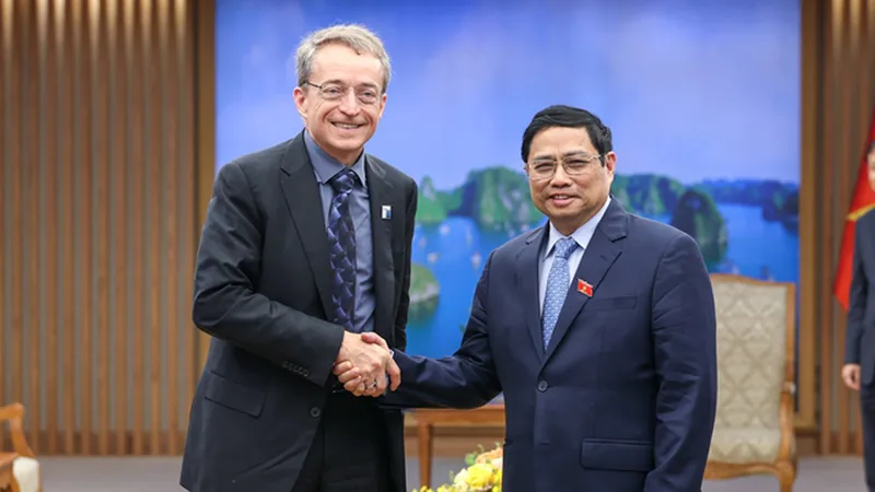 Tiếp ông Patrick Gelsinger, Giám đốc điều hành Tập đoàn Intel, Thủ tướng Phạm Minh Chính đánh giá cao Tập đoàn Intel ngày càng phát triển mạnh mẽ và đã quan tâm, đầu tư tại Việt Nam trong hơn 15 năm qua. Ảnh: VGP