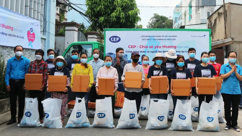 Hỗ trợ người lao động khó khăn do dịch Covid-19