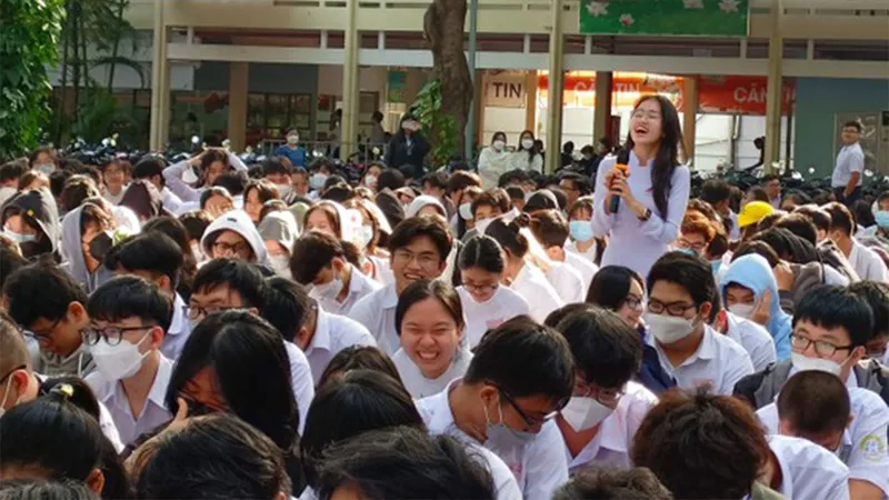 TPHCM: Nhiều quận, huyện lùi giờ vào học buổi sáng