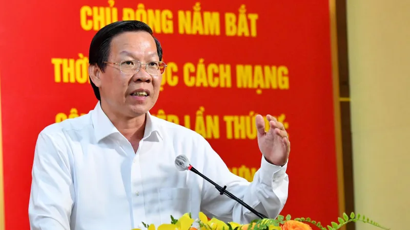 Chủ tịch UBND TPHCM Phan Văn Mãi: Quận 1 cần học hỏi Singapore về quản lý, khai thác khu trung tâm