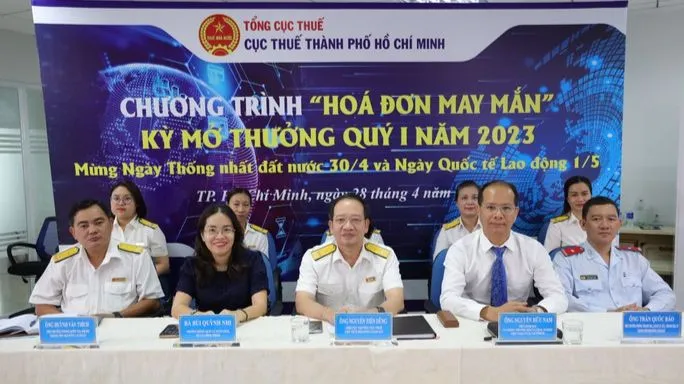 Một nhà thuốc ở TPHCM trúng giải nhất “Hóa đơn may mắn”