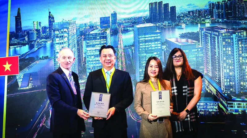 Đại diện SonKim Land nhận Giải thưởng Bất động sản châu Á - Thái Bình Dương 2023