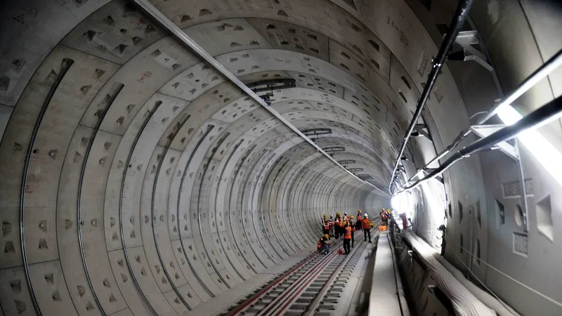 Tuyến metro số 1: Bố trí tháp thông gió các nhà ga ngầm không đảm bảo khoảng cách