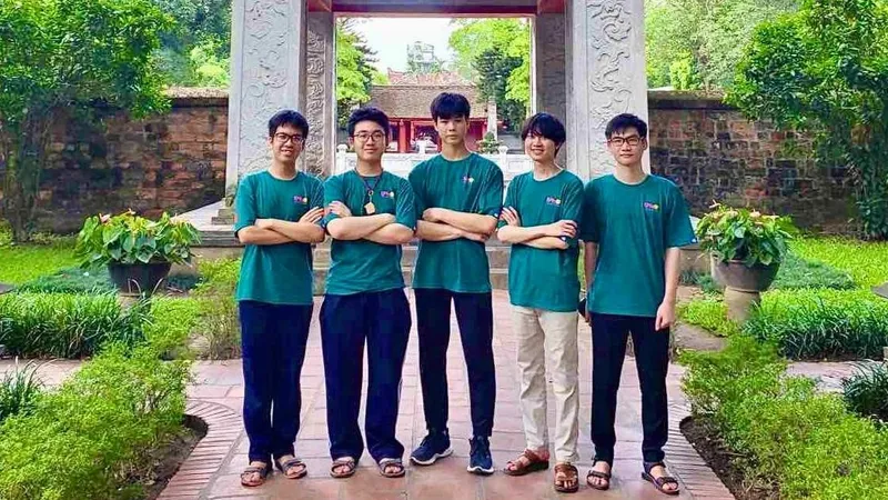 Đội tuyển học sinh Việt Nam dự Olympic Vật lý quốc tế 2023