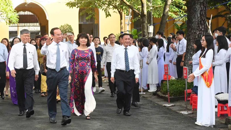 TPHCM: Hơn 1,7 triệu học sinh khai giảng năm học mới