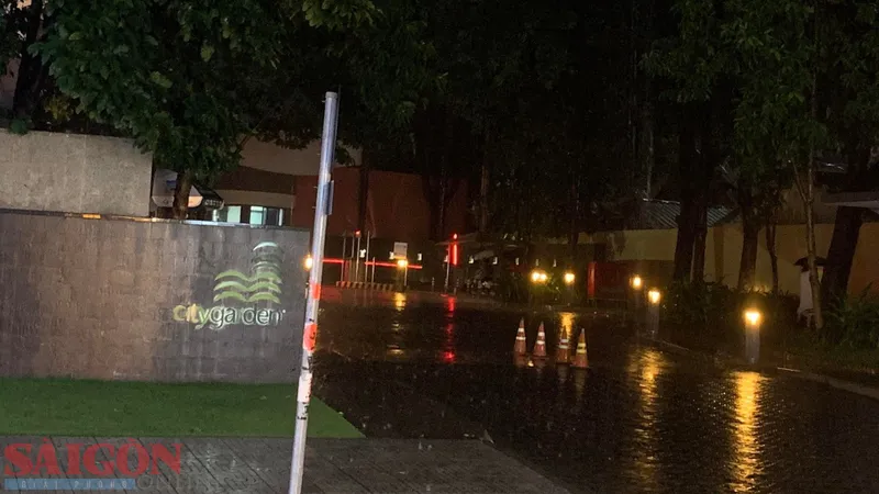 Chung cư City Garden nơi xảy ra vụ việc. Ảnh: CHÍ THẠCH 