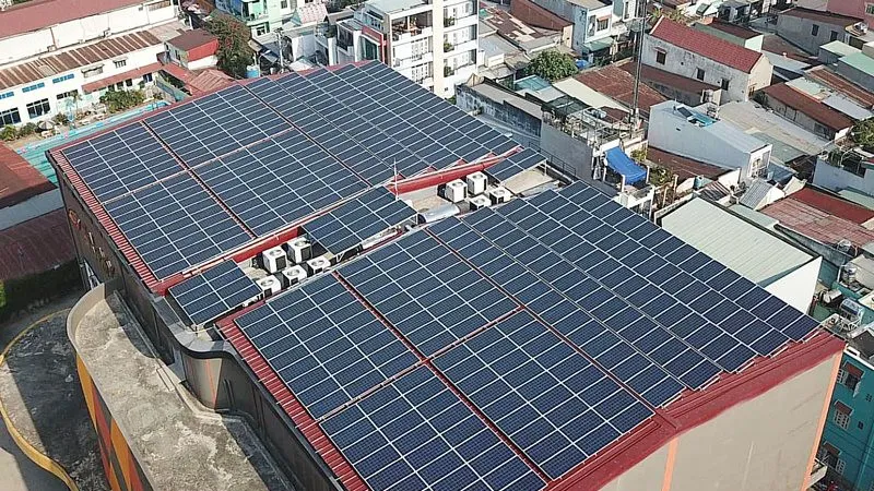 Giảm gần 15 tấn CO2 /năm từ phát triển năng lượng mặt trời mái nhà