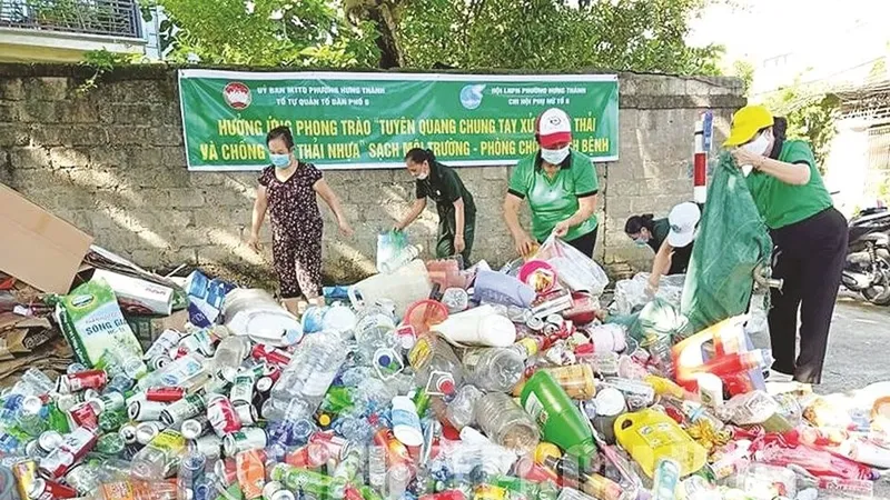 Hơn 800 tỷ đồng hỗ trợ tái chế, xử lý chất thải