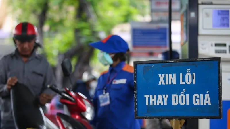 Giá xăng tăng nhiều hơn giảm