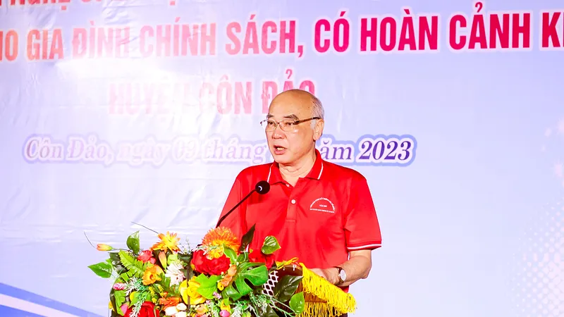 Trưởng Ban Tuyên giáo Thành ủy TPHCM Phan Nguyễn Như Khuê phát biểu trong chương trình tối 9-11. Ảnh: TIỂU TÂN